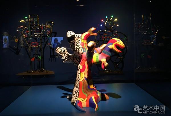 “妮基·圣法勒:传奇女艺术家及她的花园奇境” 展览盛大开幕!